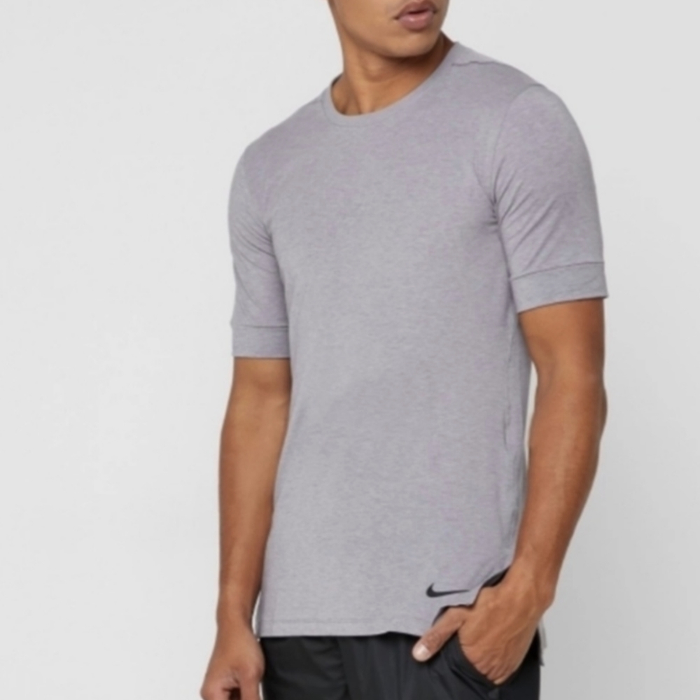 Nike Dri-fit Transcend slim fit yoga shirt Sz M